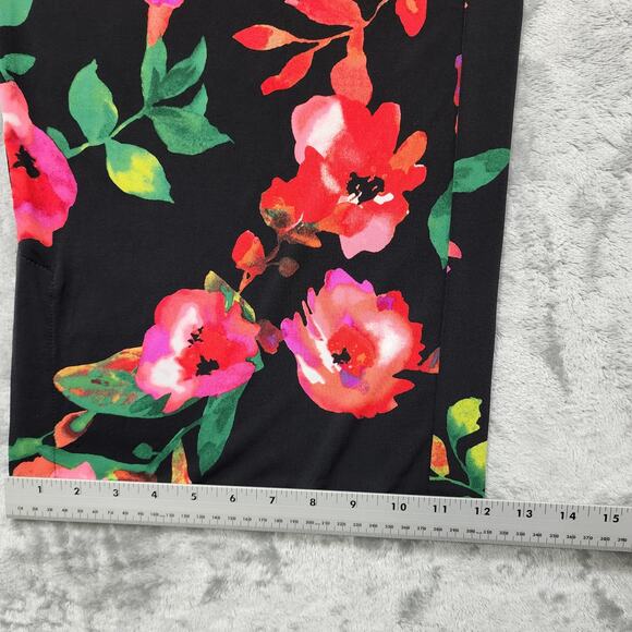 Susan Graver Pants Womens S Black Red Floral Pull On Crop Capri Wide Leg Palazzo - Picture 10 of 11